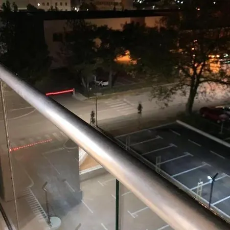 Pike Centar شقة تريبينيي